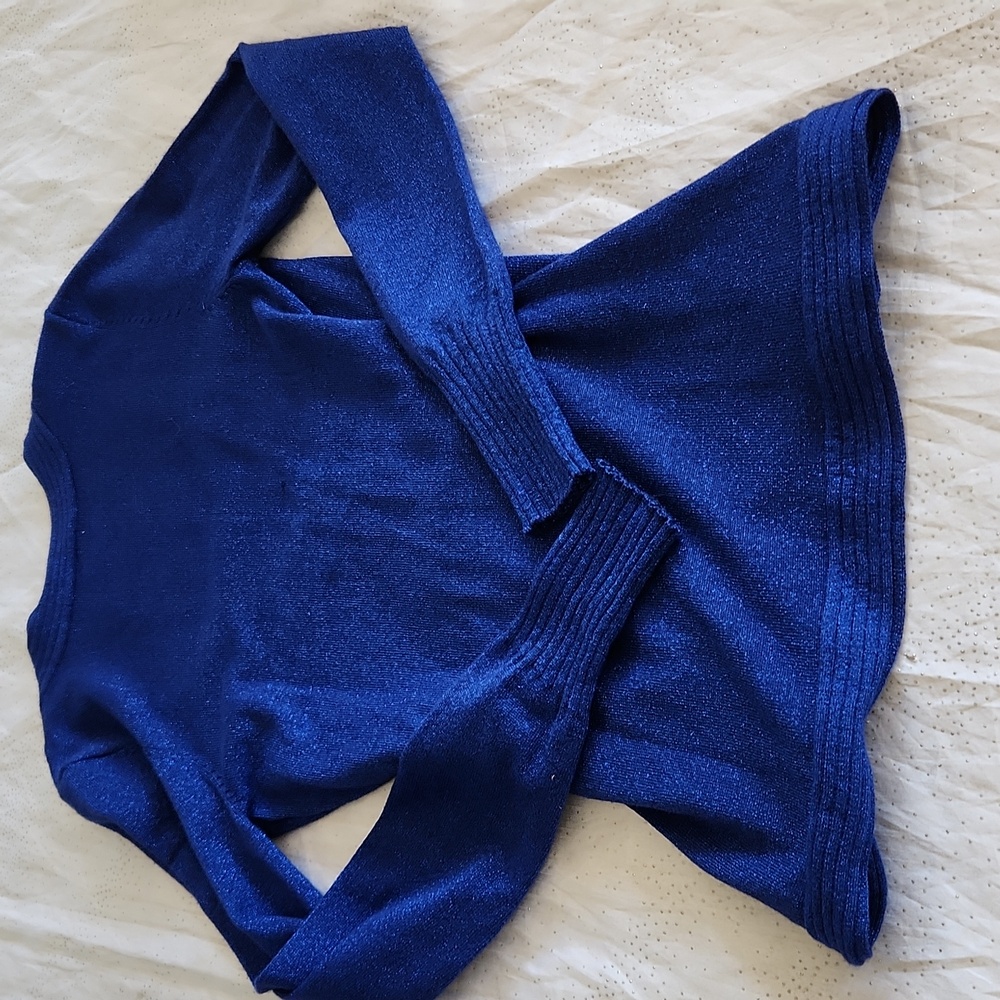 Guess Top For Women Size XS - Picture 5 of 6